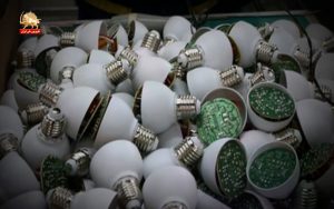 دزدی‌های میلیاردی منشاء فقر و بیکاری - مجله اجتماعی، اقتصادی شماره ۱۸۹